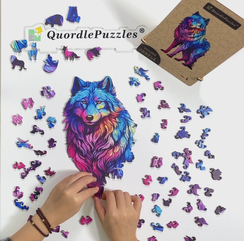 Majestic Rainbow Wolf Holzpuzzle